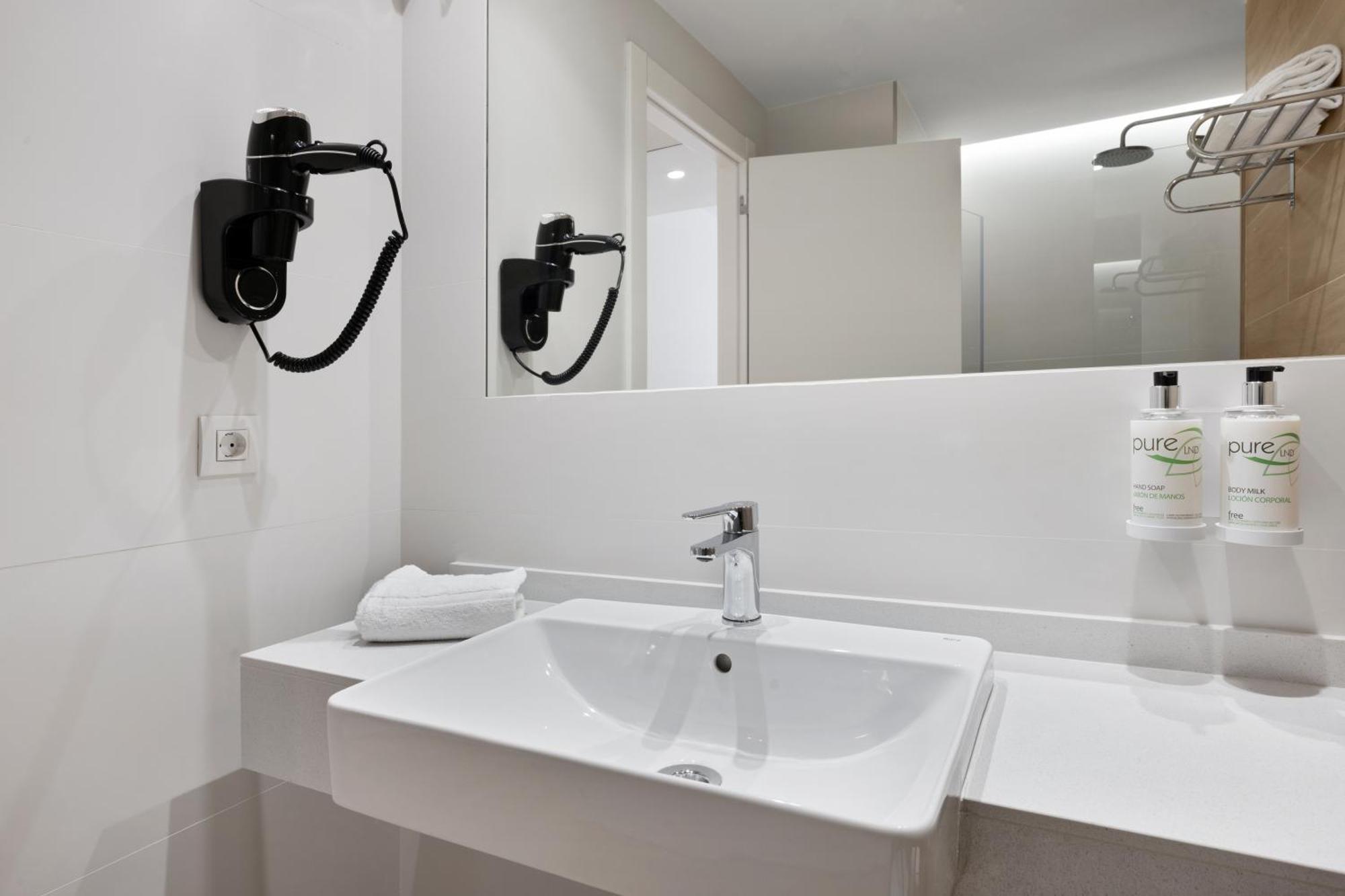 B&B Hotel Castro Urdiales Exteriör bild
