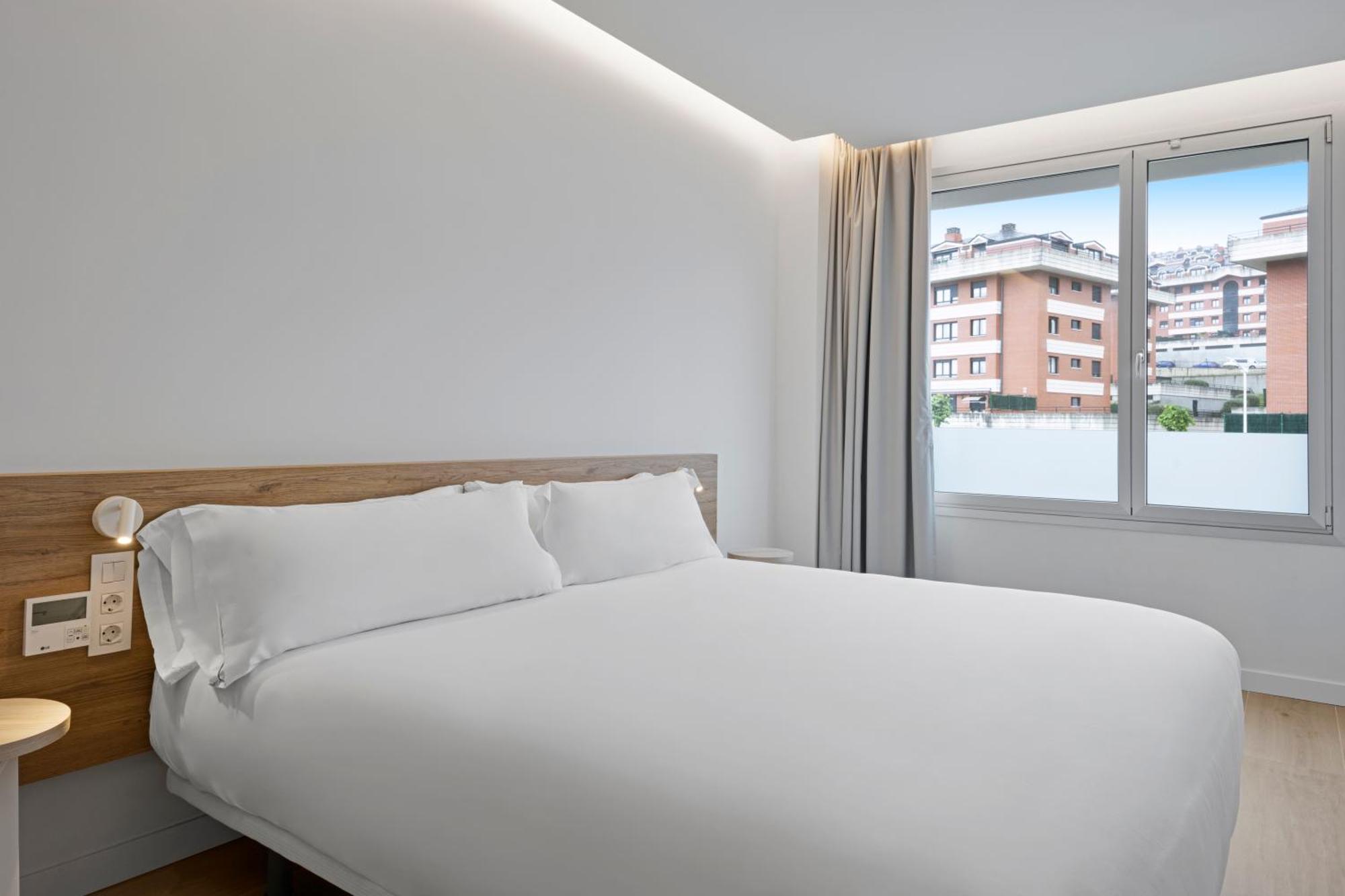 B&B Hotel Castro Urdiales Exteriör bild